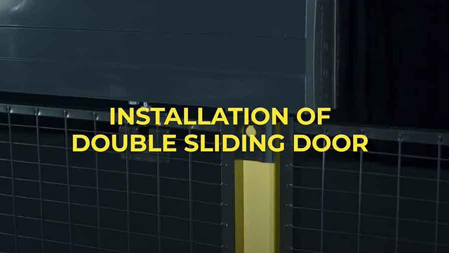 Double sliding door, overlapping